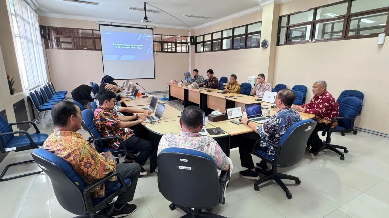Suasana Pelaksanaan Sosialisasi Antikorupsi bagi Pegawai BDK Makassar