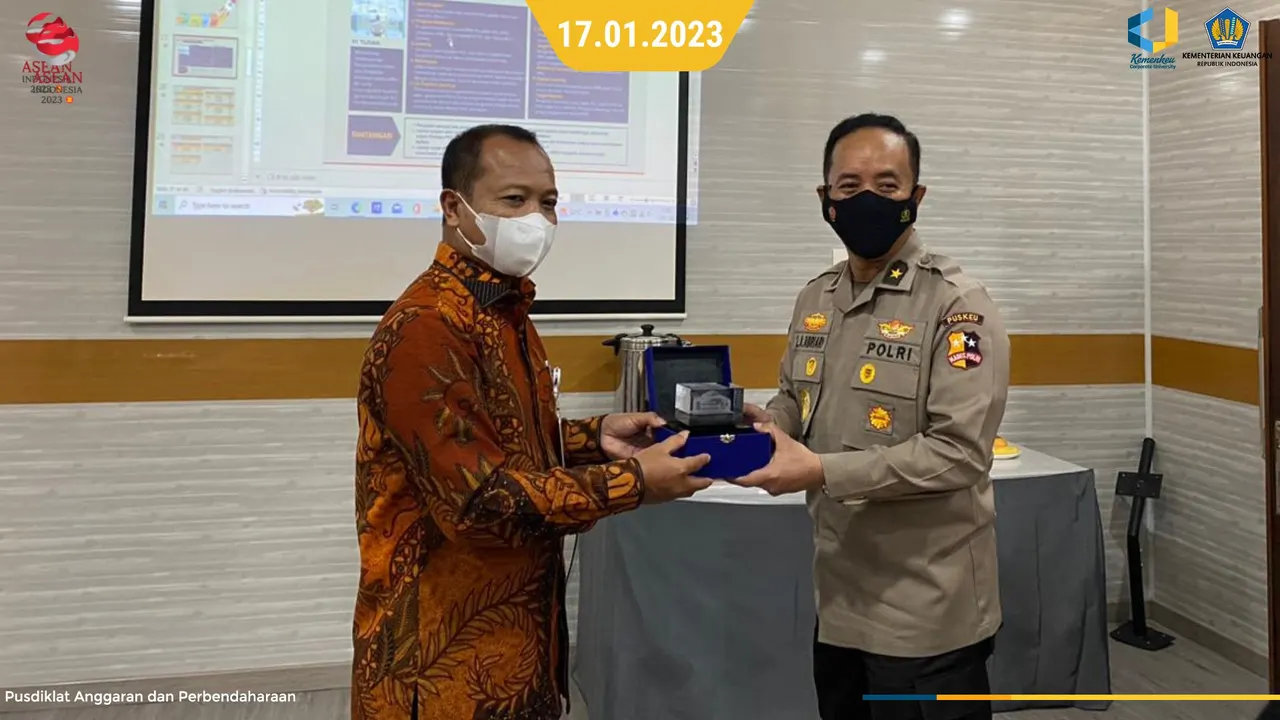 Kunjungan Pusat Keuangan Polri