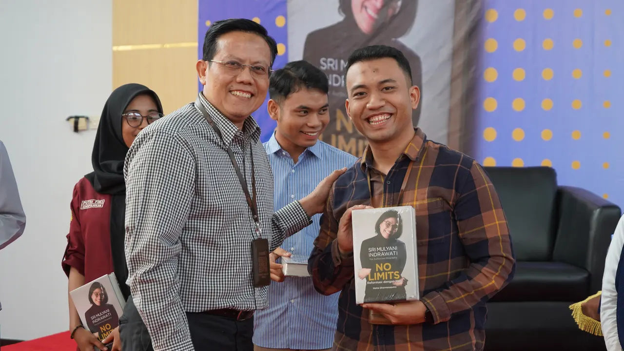 Pelaksanaan Bedah Buku Sri Mulyani Indrawati NO LIMITS: Reformasi dengan Hati