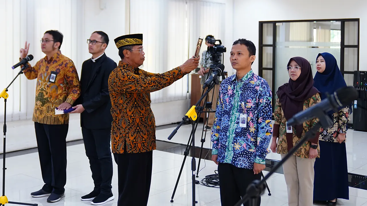 Kepala BPPK Lantik 4 Pranata Keuangan APBN dan 1 Pranata Komputer