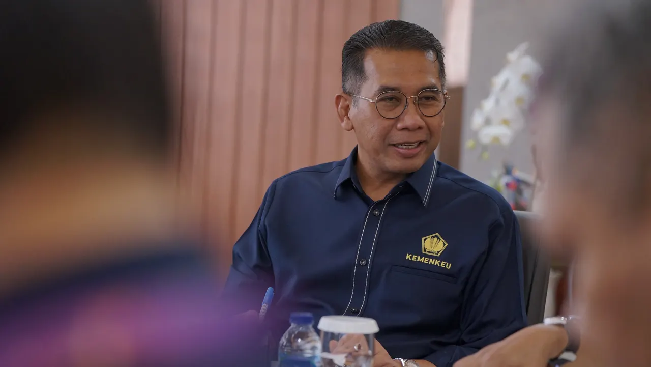 Rapat Tim Editor Buku I Proyek Strategis Nasional