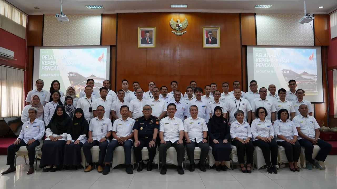 Kepala Pusdiklat KNPK memberikan sambutan dan ceramah pada pembukaan PKP dan melaksanakan kunjungan kerja ke BDK Yogyakarta
