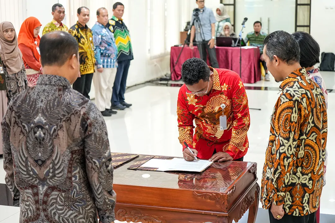 Sekretaris BPPK Lantik 9 Pejabat Fungsional di Lingkungan BPPK