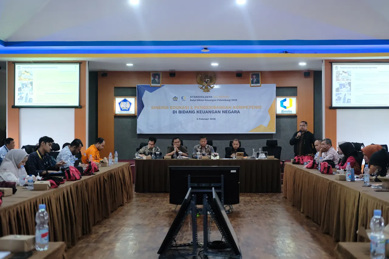 Sesi pemaparan materi oleh Kepala Seksi PP BDK Palembang