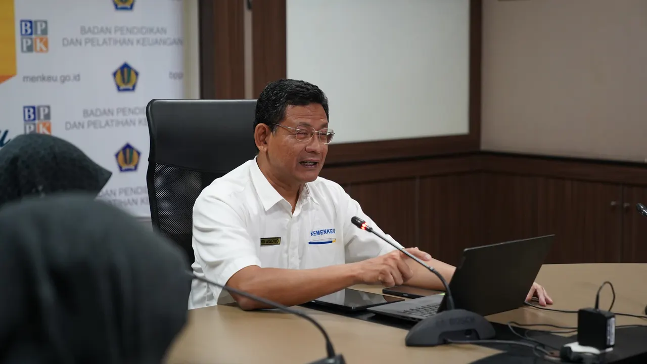 Kepala Pusdiklat KNPK membuka Pelatihan Penilaian Sumber Daya Alam Berupa Hutan Konservasi Tahun 2023 dan Melakukan Sharing Session Update Program Pelatihan KNPK