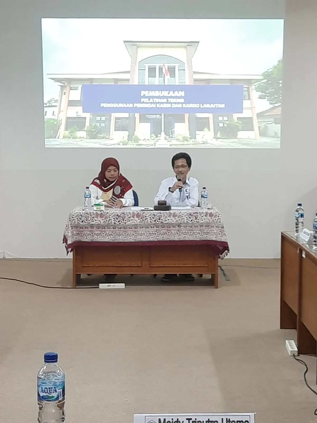 Kabalai membuka Pelatihan Teknis Penggunaan Pemindai Kabin dan Kargo Lanjutan