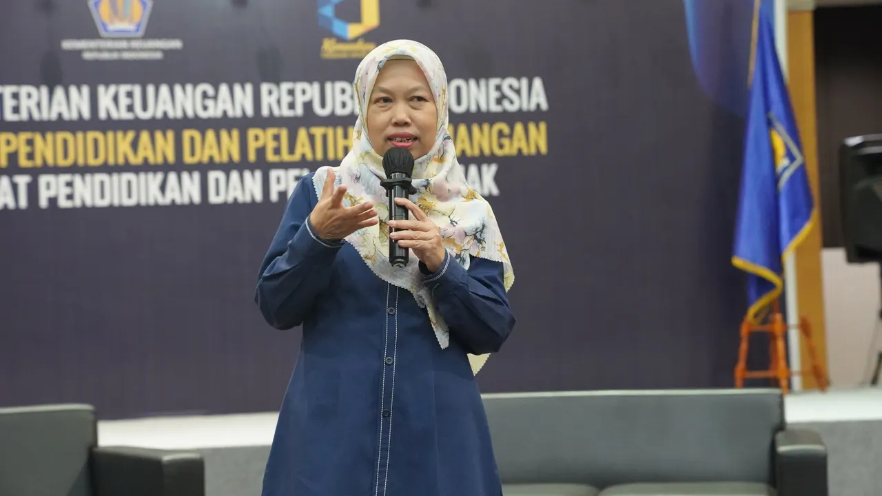 Gelar Bincang Santai, Kepala Pusdiklat Pajak Ajak Para Pegawai Tingkatkan Sinergi