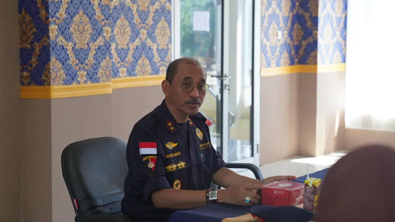 Kunjungan ke Makassar, Kepala Pusdiklat Bea dan Cukai Melakukan Sharing Session kepada Pegawai BDK Makassar