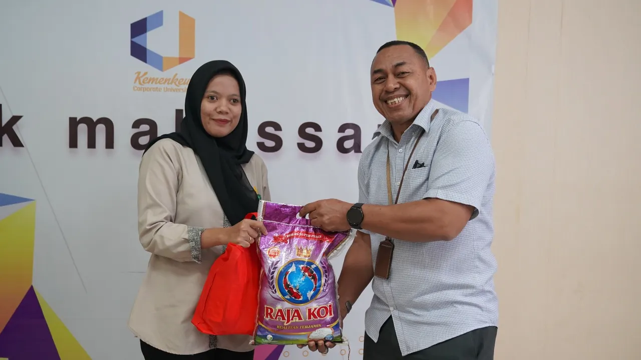 BDK Makassar Turut dalam Bakti Sosial Spesial Hari Ibu Tahun 2024