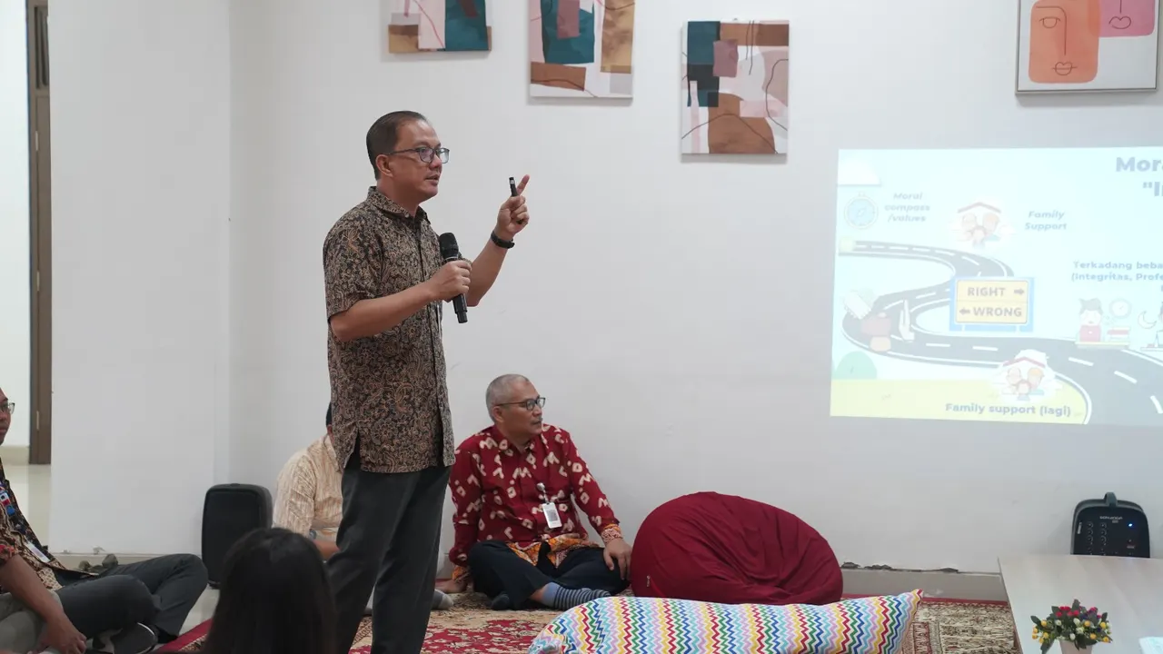 Kepala Balai menyampaikan materi