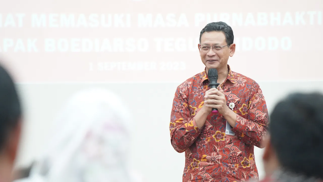 Pusdiklat KNPK menyelenggarakan pelepasan pegawai yang memasuki masa purnabakti Bapak Boediarso Teguh Widodo (Widyaiswara Ahli Utama Pusdiklat KNPK)