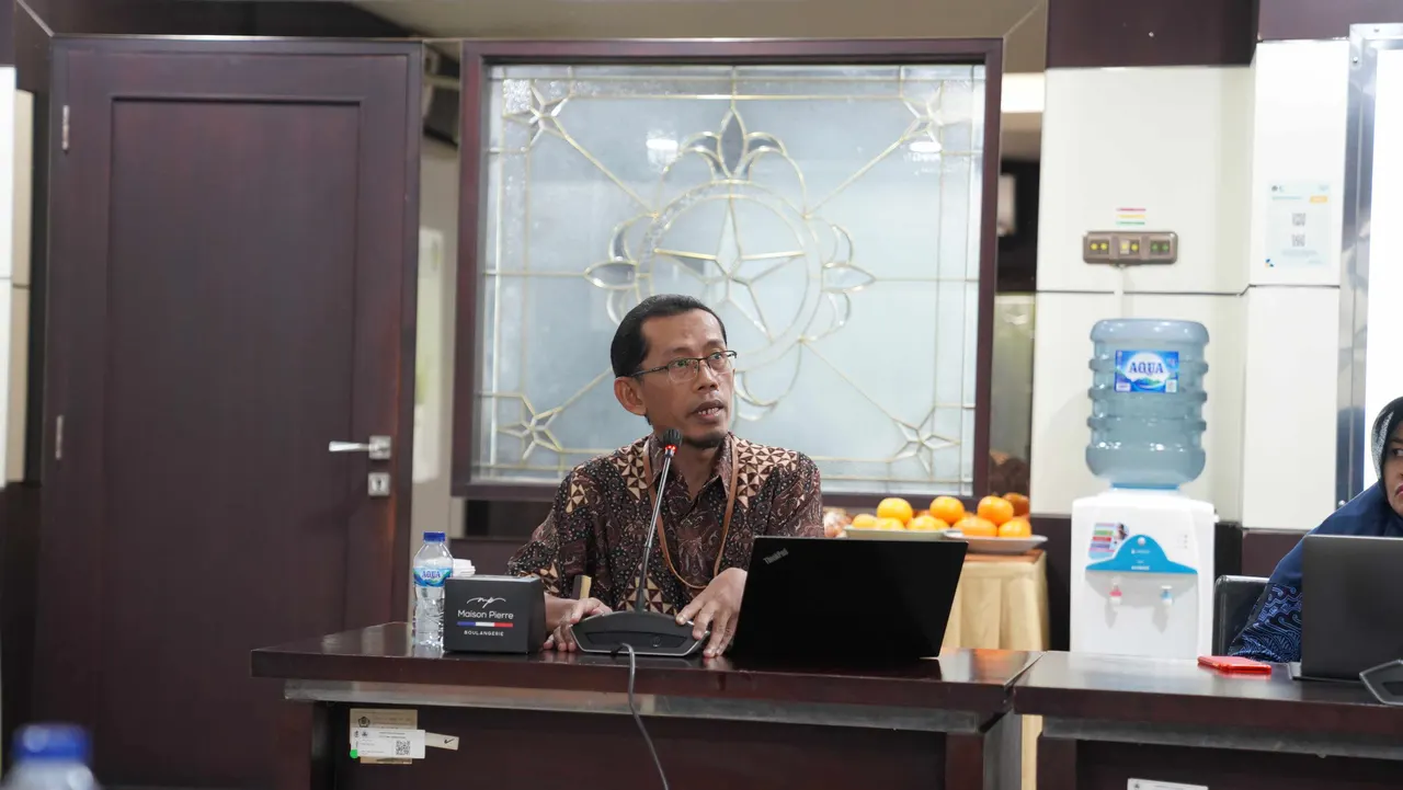 Pusdiklat KNPK Pusdiklat KNPK melaksanakan kegiatan Audiensi dan Dukungan Implementasi Program Unggulan Pusdiklat KNPK Tema Pengelolaan Keuangan Daerah yang Akuntabel dalam Kerangka UU HKPD ke DJPK