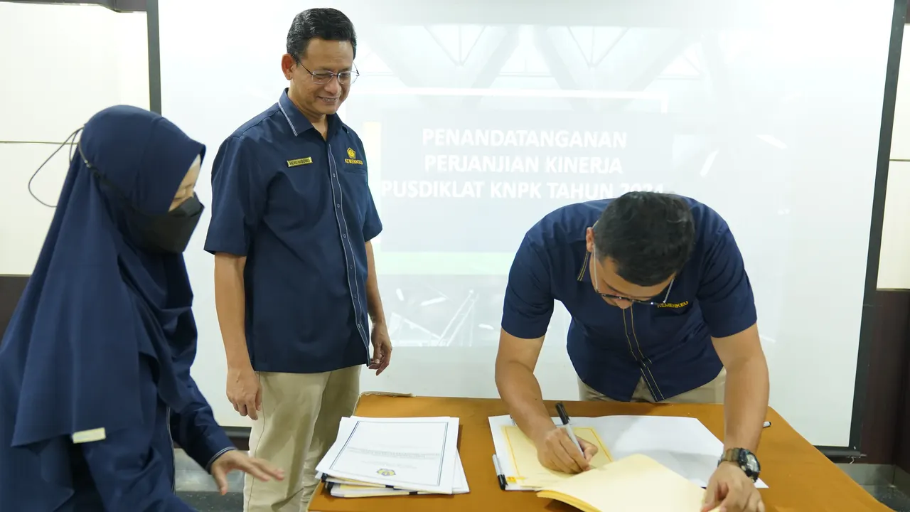 Pusdiklat KNPK melaksanakan Penandatanganan Perjanjian Kinerja Tahun 2024