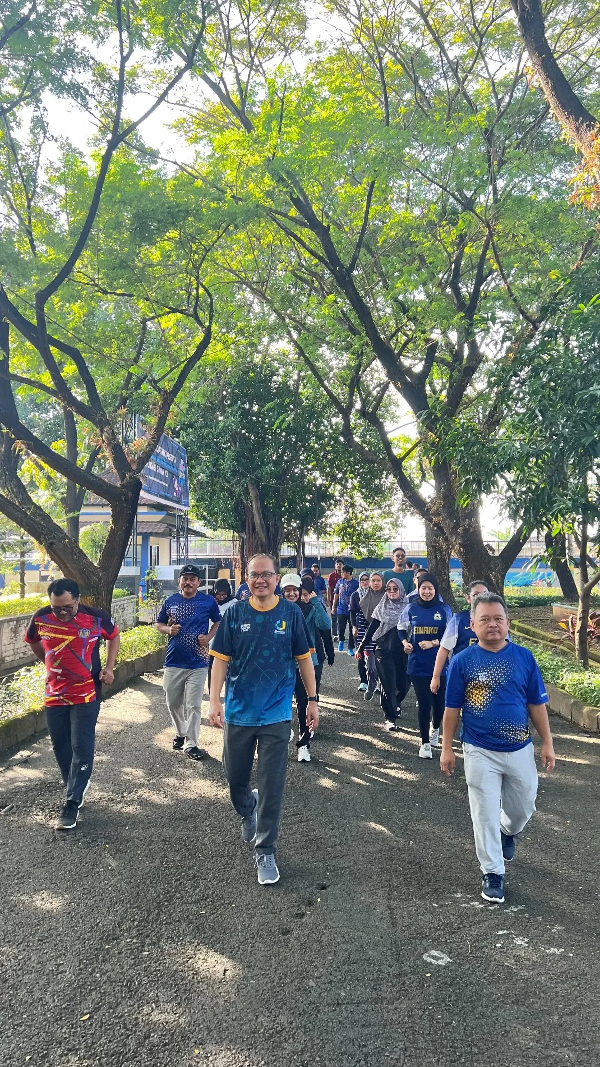 BDK Makassar Luncurkan Program "Raja Kaki Olga" untuk Dorong Gaya Hidup Sehat Pegawai