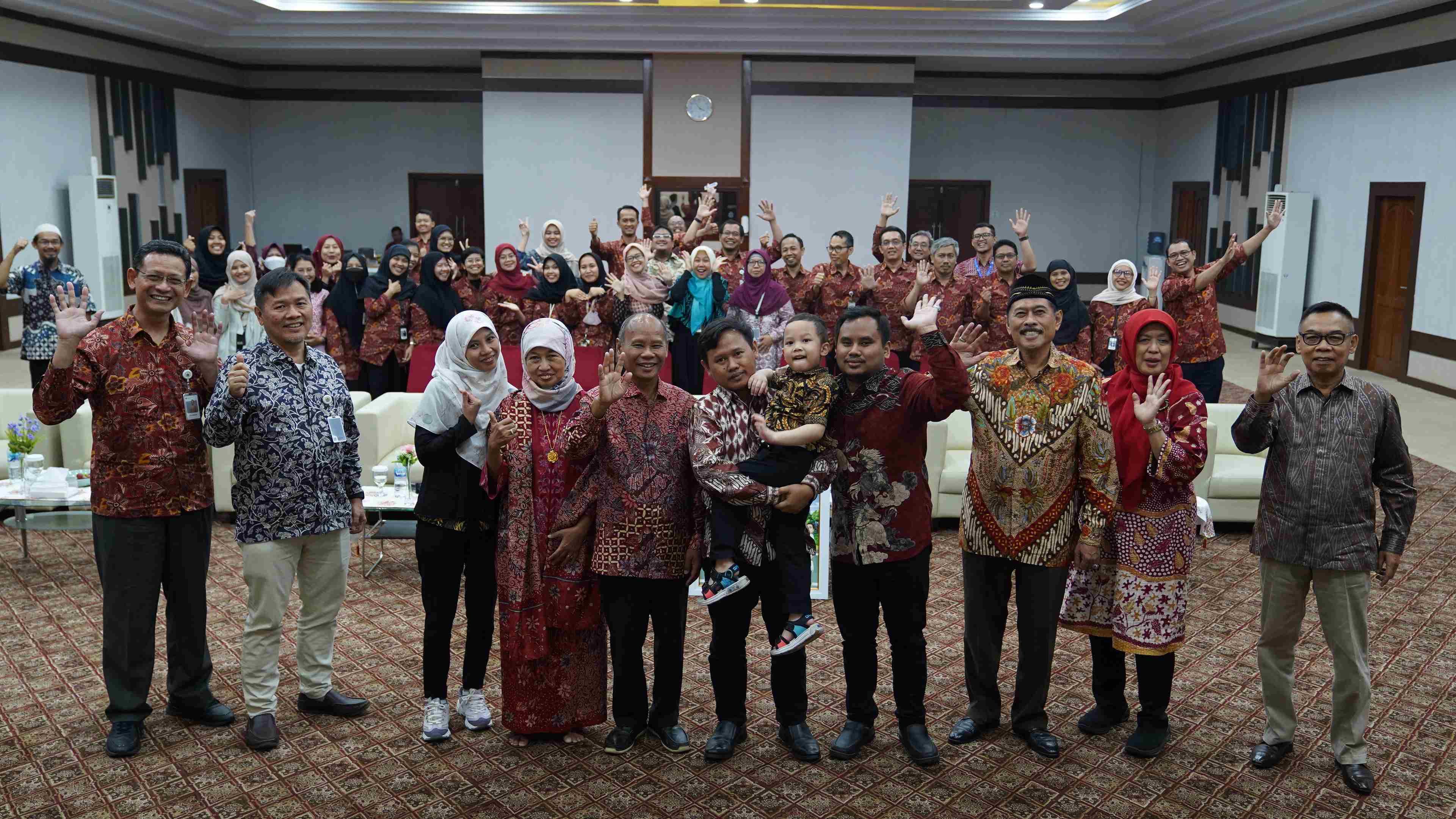 Pusdiklat KNPK menyelenggarakan pelepasan pegawai yang memasuki masa purnabakti Bapak Boediarso Teguh Widodo (Widyaiswara Ahli Utama Pusdiklat KNPK)