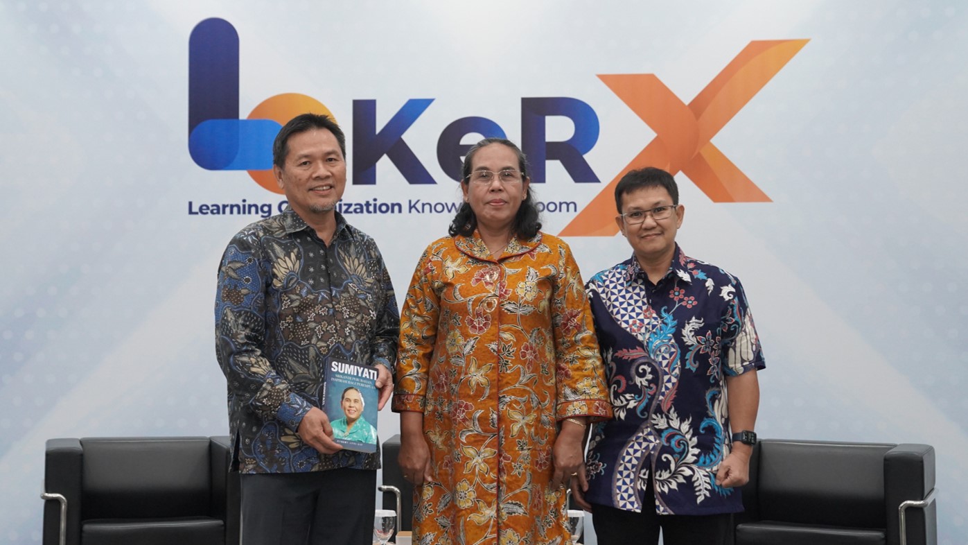 Gelar LOKeR-X Perdana, BPPK Resmi Luncurkan Buku Biografi Profesional Sumiyati