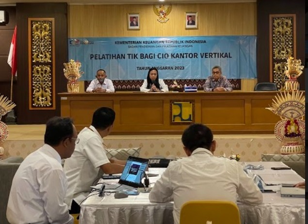Pelatihan TIK bagi CIO Kantor Vertikal DJKN