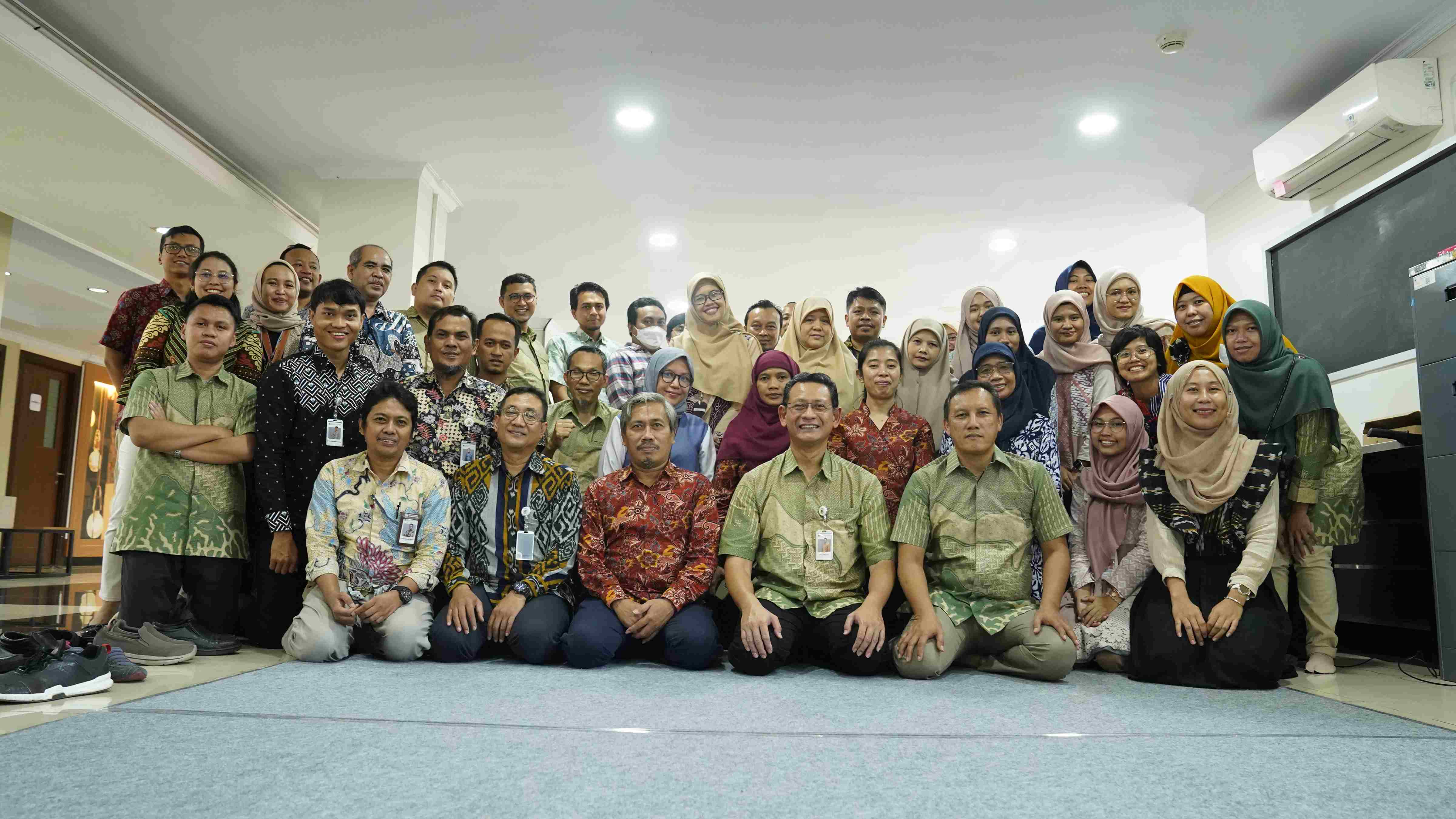 Pusdiklat KNPK menyelenggarakan kegiatan Pisah Sambut Pegawai Pusdiklat KNPK