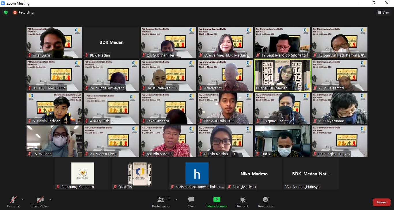 Pembukaan Pelatihan Jarak Jauh Communication Skills