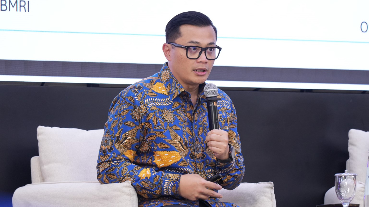 Chief_Economist_Bank_Mandiri.jpeg