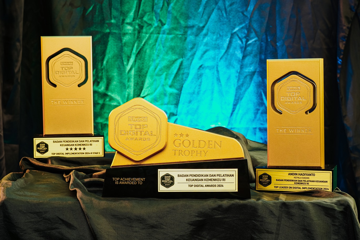 Pertama Kalinya, BPPK Raih Golden Trophy  IT Works Top Digital Awards 2024