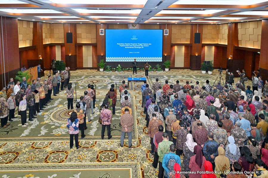 Menkeu Lantik 7 Pejabat Eselon II di BPPK